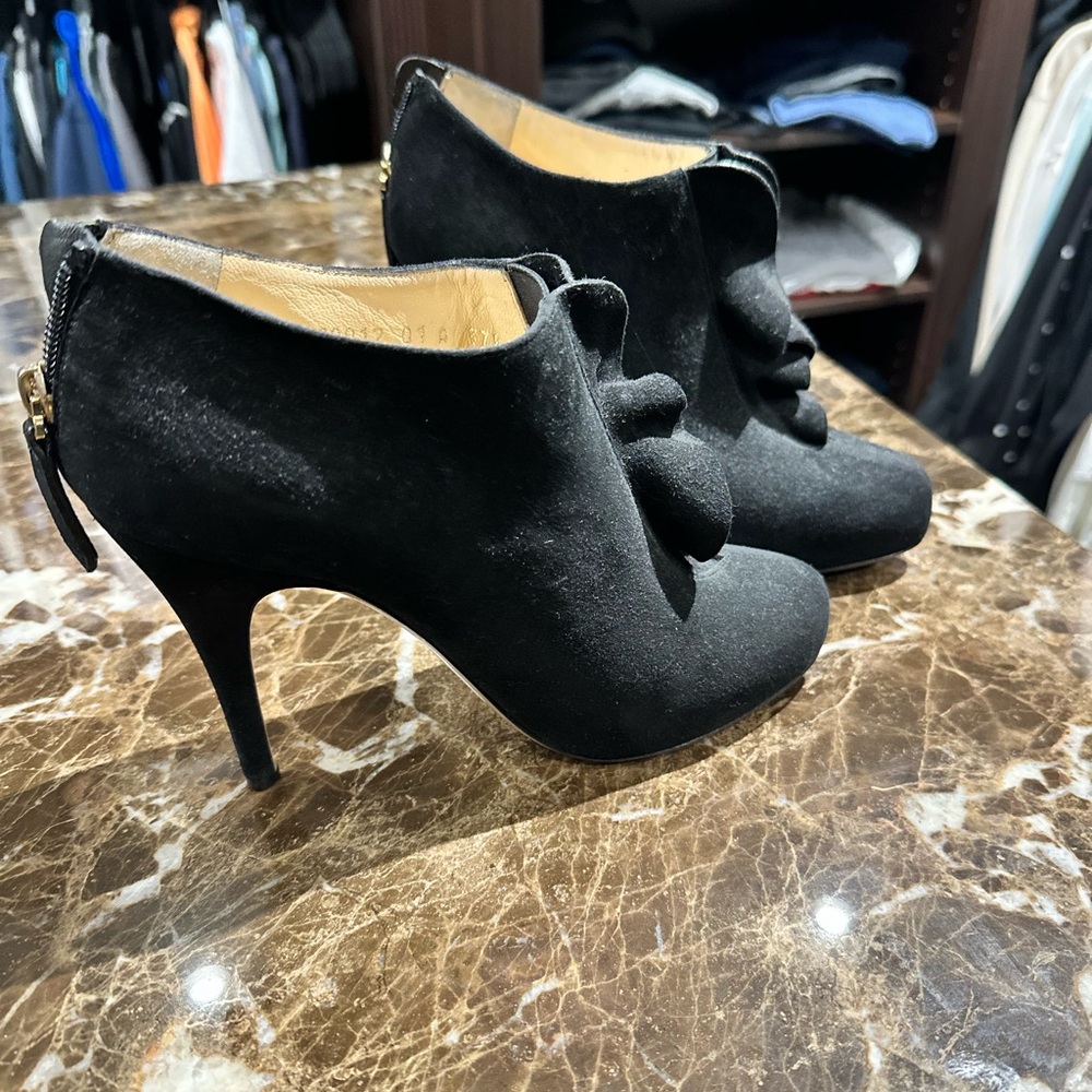 Valentino Black Heeled Boots Elegant Suede Design
